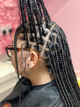 Load image into Gallery viewer, Medium Knotless Braids
