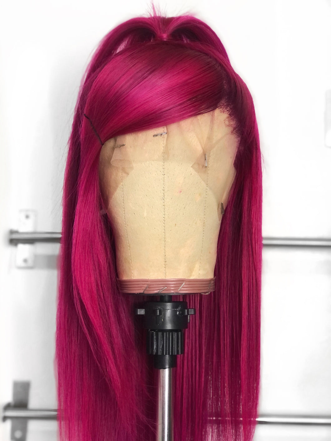 MAGENTA